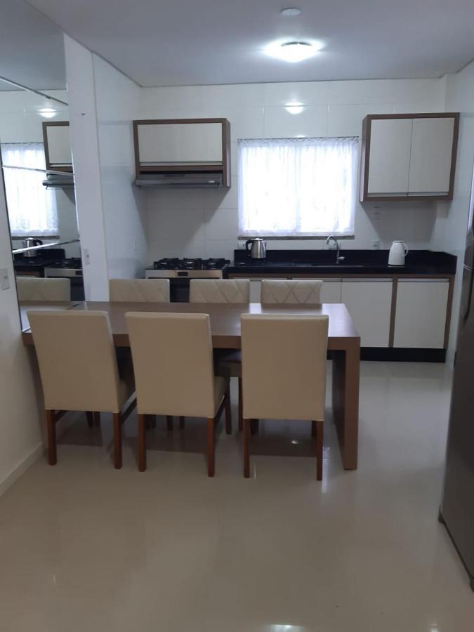 Apartamento 2 Dormitorio Praia De Bombas 봄비나스 외부 사진