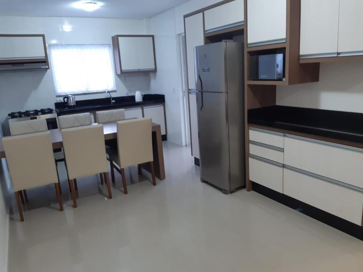 Apartamento 2 Dormitorio Praia De Bombas 봄비나스 외부 사진